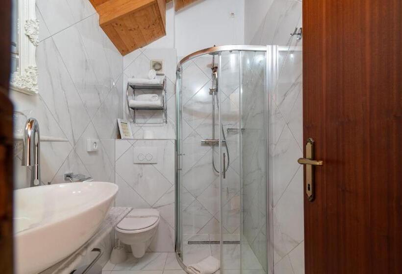 اتاق استاندارد, Heritage Hotel Pasike