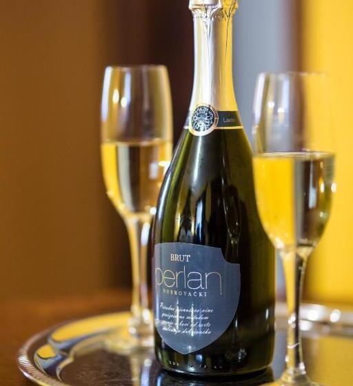 اتاق سوپریور, Heritage Hotel Pasike