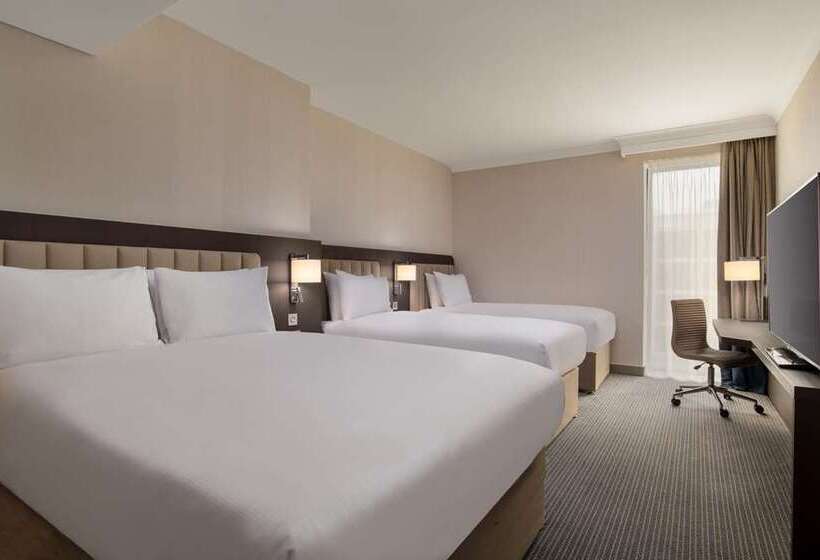 اتاق خانوادگی, Hilton East Midlands Airport