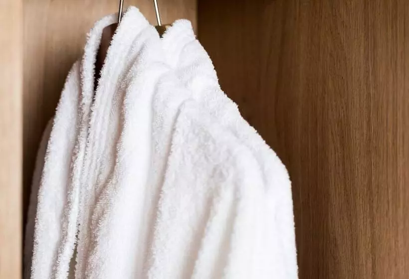 اتاق پرمیوم, Holiday Inn Coventry M6, J2, An Ihg