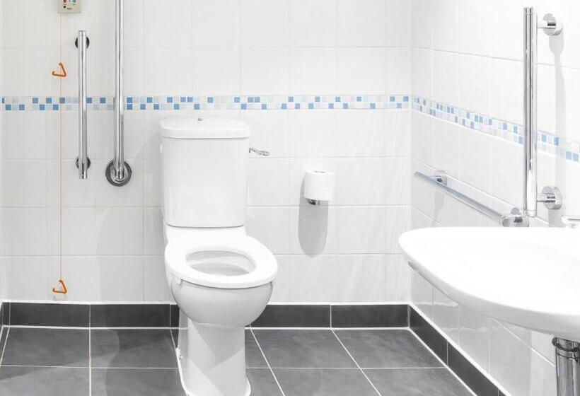 适合残疾人使用的标准间, Holiday Inn Coventry M6, J2, An Ihg