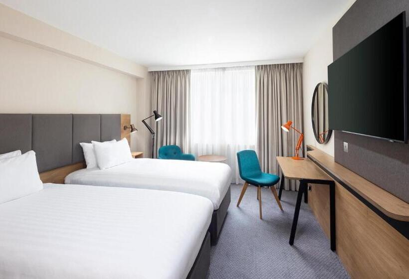 Номер Премиум, Holiday Inn Coventry M6, J2, An Ihg