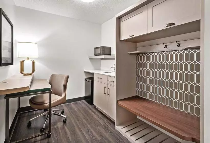 キングサイズベッドのエクゼクティブルーム, Holiday Inn & Suites Bothell An Ihg