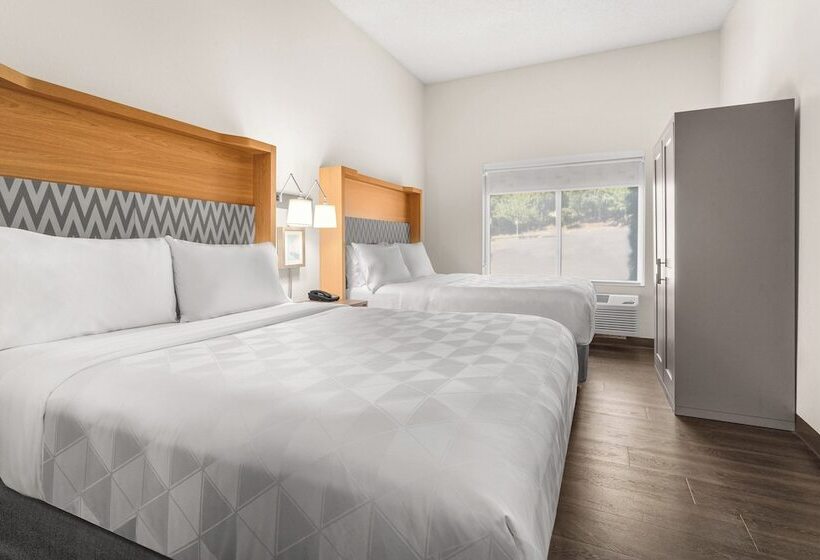 חדר סטנדרט שתי מיטות זוגיות, Holiday Inn & Suites Bothell An Ihg