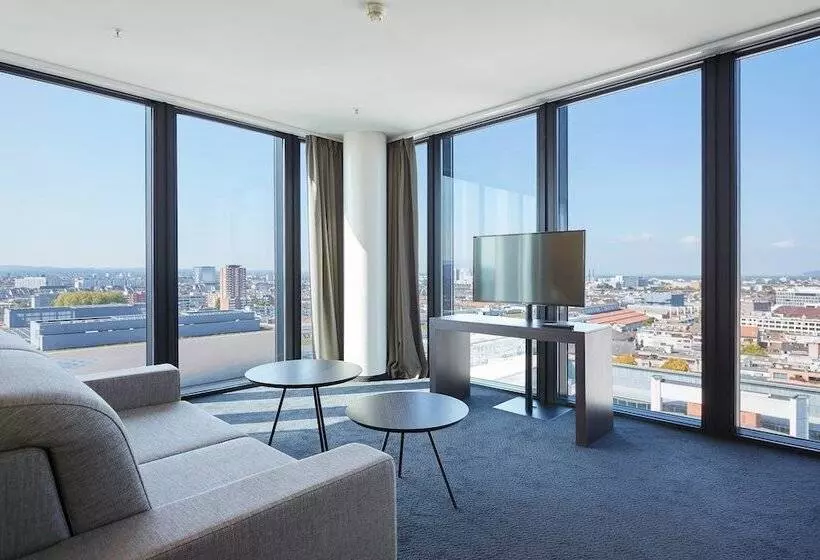 سوییت, Hyperion Hotel Basel