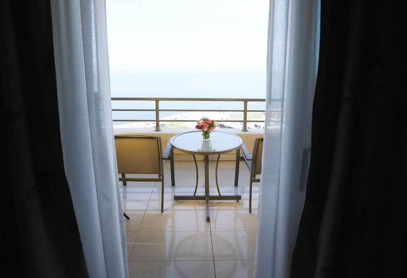 سوییت با چشم‌انداز دریا, Le Royal Hotel   Beirut