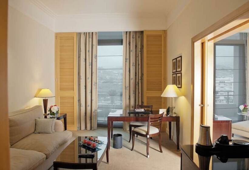 سوئیت رویال, Le Royal Hotel   Beirut