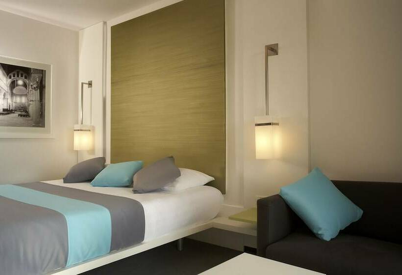 オーシャンビューのプレミアムルーム。, Park Plaza Histria Pula