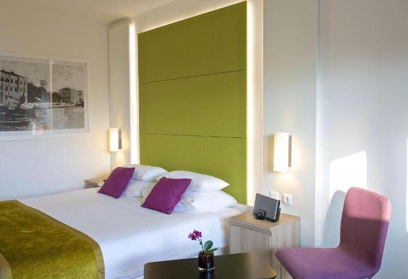 高级园景房, Park Plaza Histria Pula