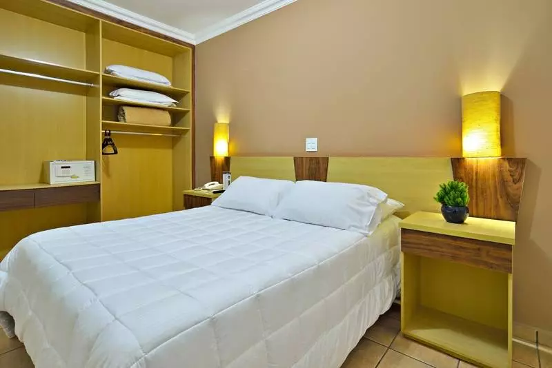 Huoneisto 1 Makuuhuone, Plaza Inn Flat Araxa