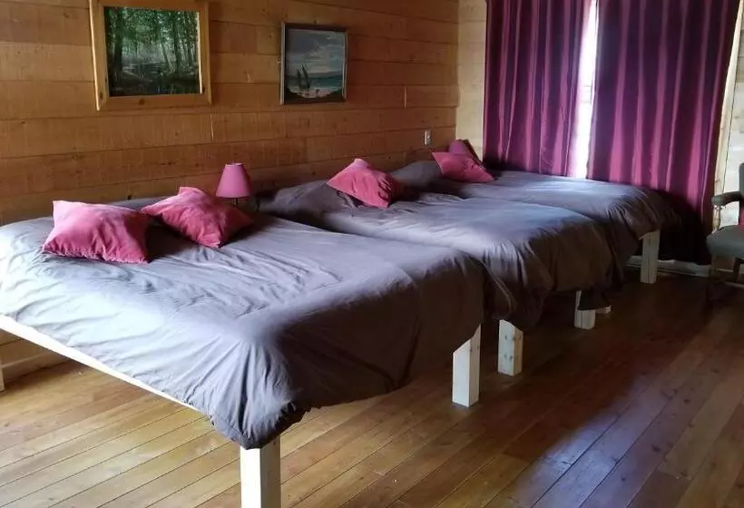 デラックスの４人部屋, Auberge Cap Au Leste
