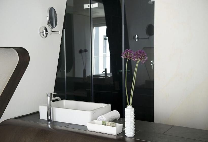 Standardzimmer, Q! Berlin