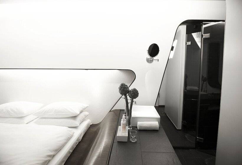 Standardzimmer, Q! Berlin