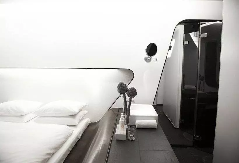Standardzimmer, Q! Berlin