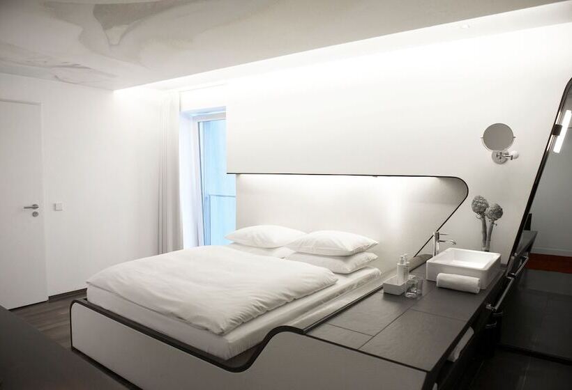 Standardzimmer, Q! Berlin