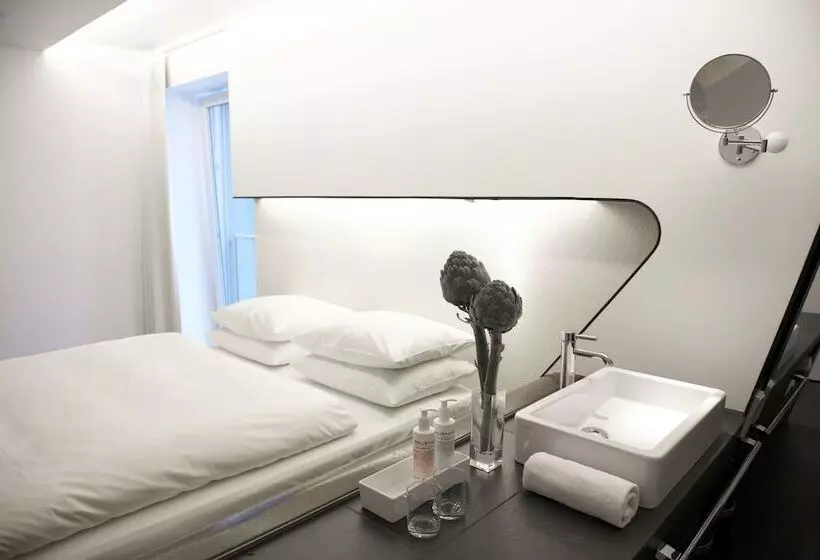 Standardzimmer, Q! Berlin