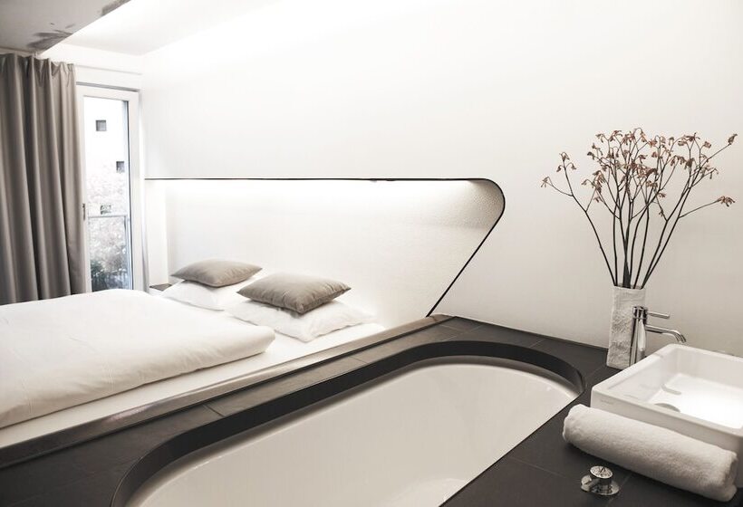 Standardzimmer, Q! Berlin