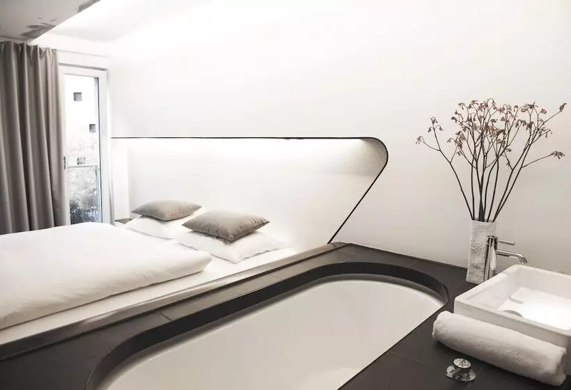Standardzimmer, Q! Berlin