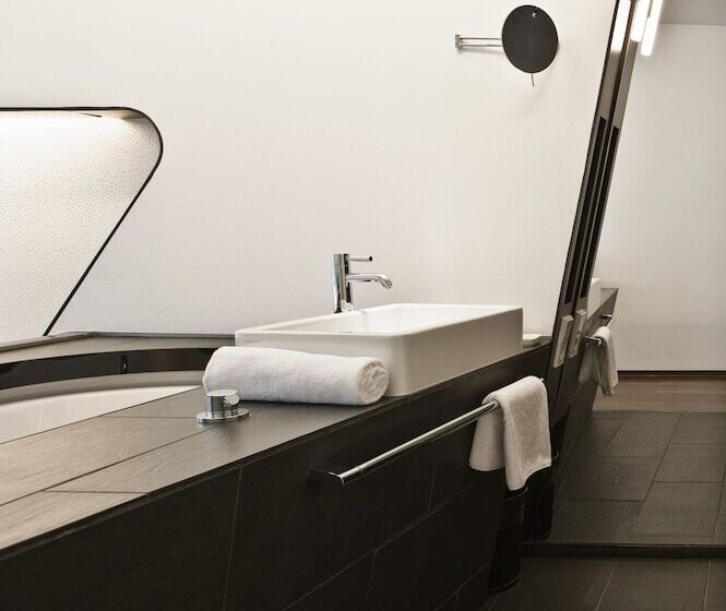 Standardzimmer, Q! Berlin