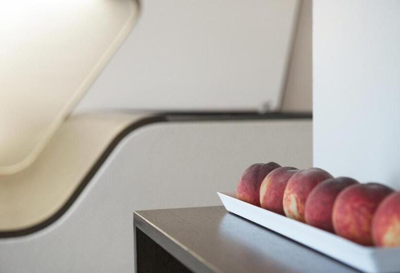 Standard Studio, Q! Berlin