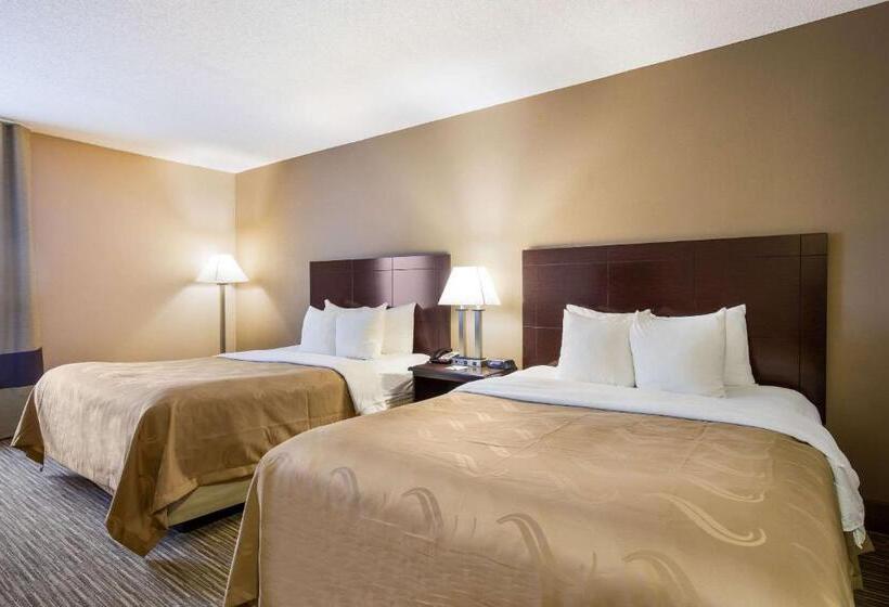 غرفة قياسية, Quality Inn I70 Near Kansas Speedway