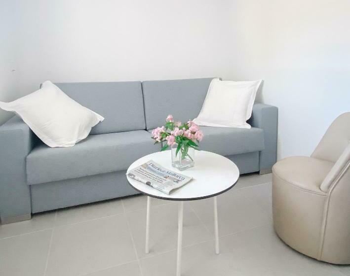 ジュニアスイート, Reverence Life