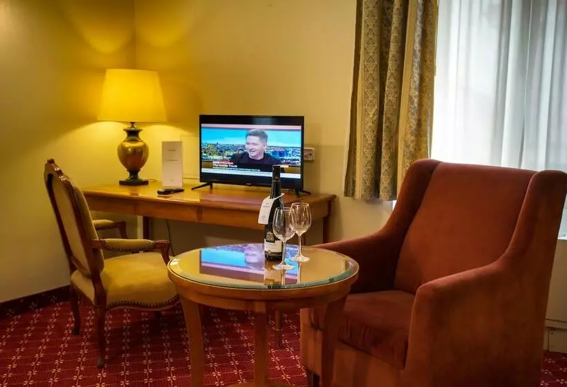 Standard Neljän Hengen Huone, St George Czech Leading Hotels