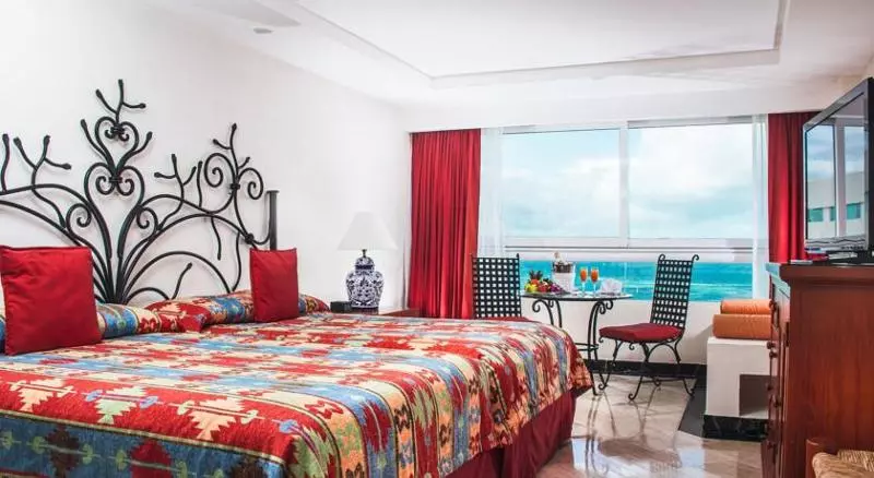 اتاق استاندارد چهار تخته, Oasis Palm