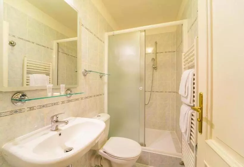 Standard Yhden Hengen Huone, St George Czech Leading Hotels