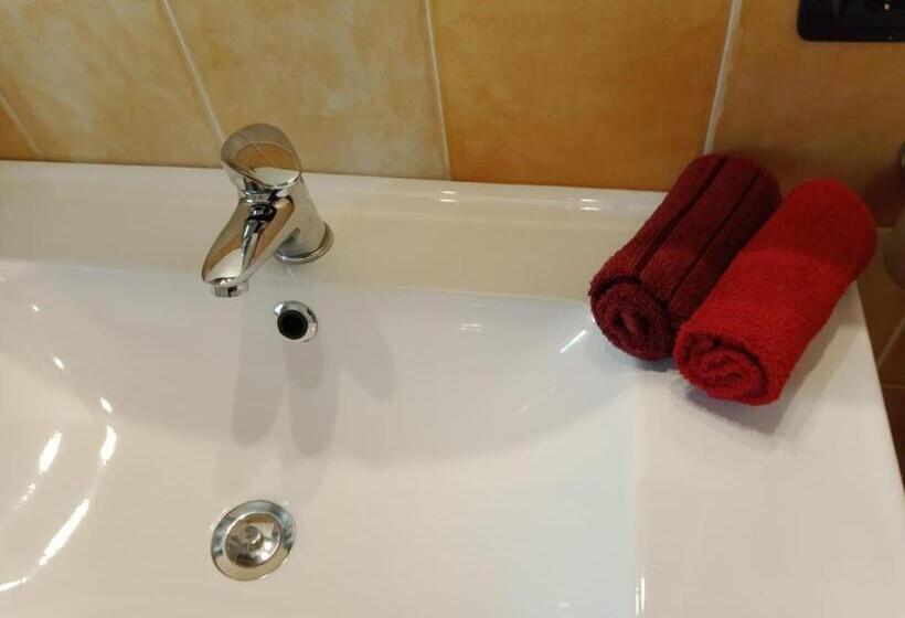 اتاق لوکس, B&b Andrieddu