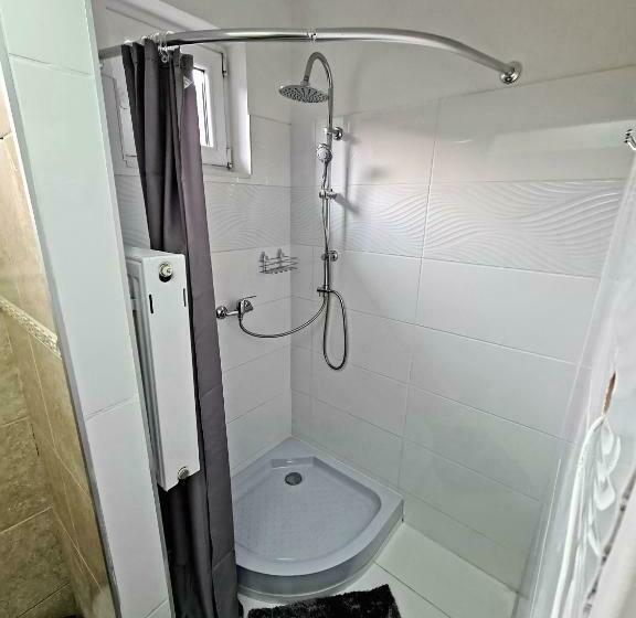 آپارتمان 1 خوابه, Airport Luxury Apartman 42