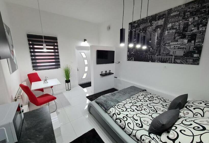 آپارتمان 1 خوابه, Airport Luxury Apartman 42