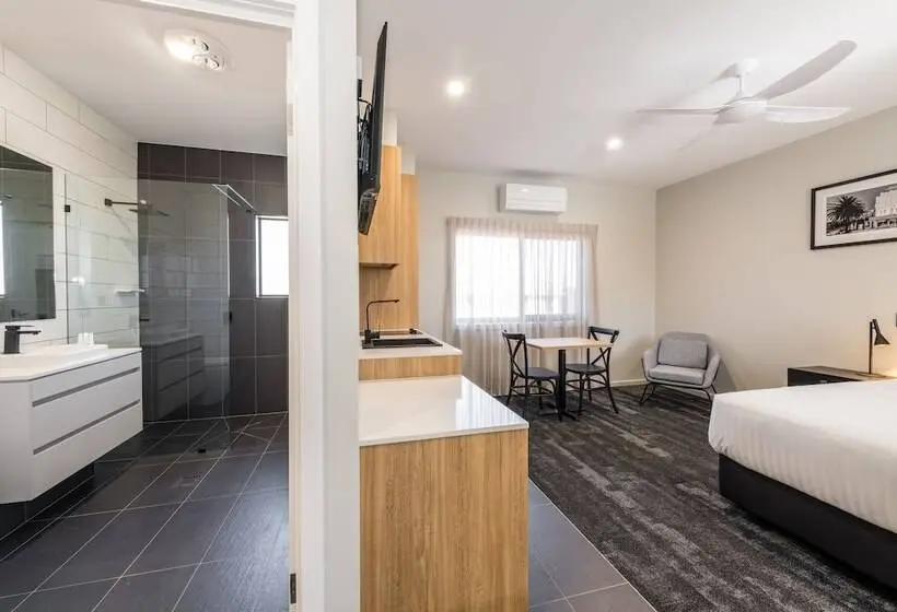 エクゼクティブルーム, Avenue Motel Apartments