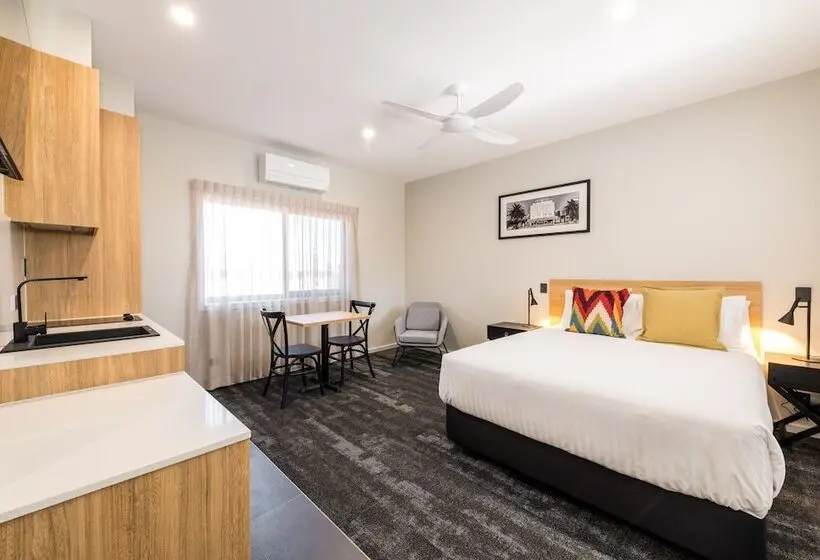 エクゼクティブルーム, Avenue Motel Apartments