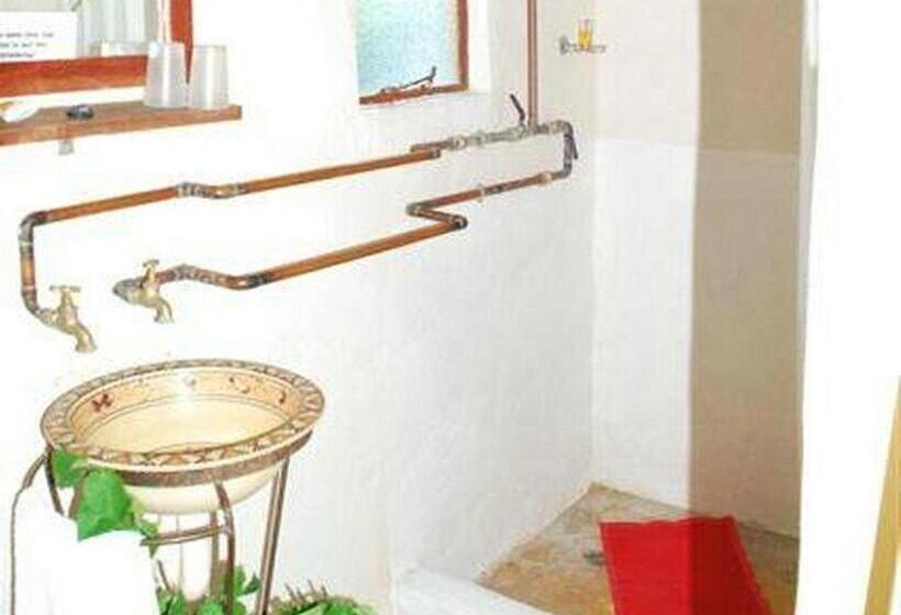 کلبه ییلاقی, Discovery Bed And Breakfast