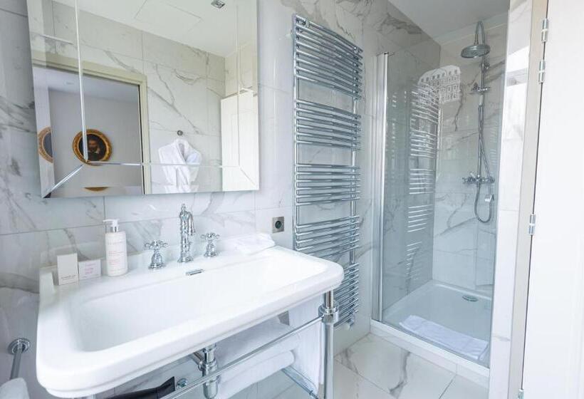 Номер Стандарт, Mille Pas