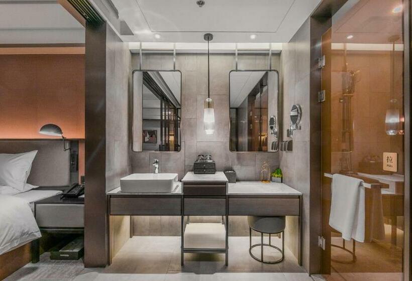 Номер Executive, Qingdao Treasure