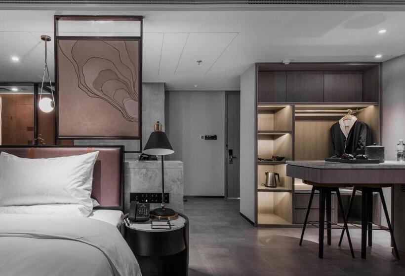 ビジネスルーム, Qingdao Treasure