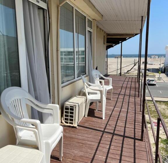 Quarto Estandar, Complex Mamaia Histria