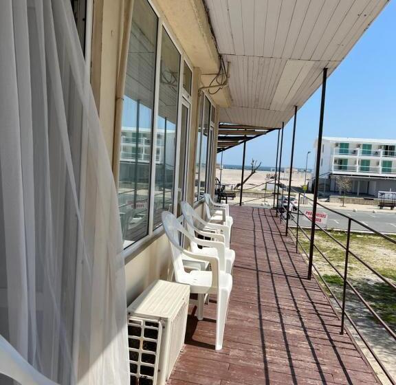 Quarto Estandar, Complex Mamaia Histria