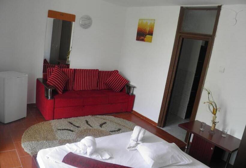 Quarto Triplo Estandar, Complex Mamaia Histria