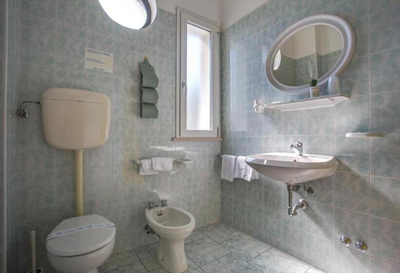 اتاق استاندارد, Ondina