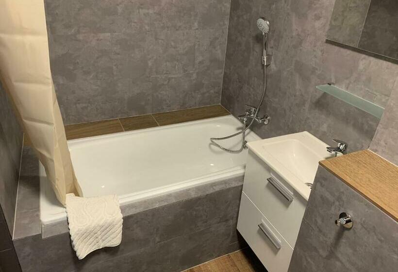 标准间带阳台, Penzión Mado I