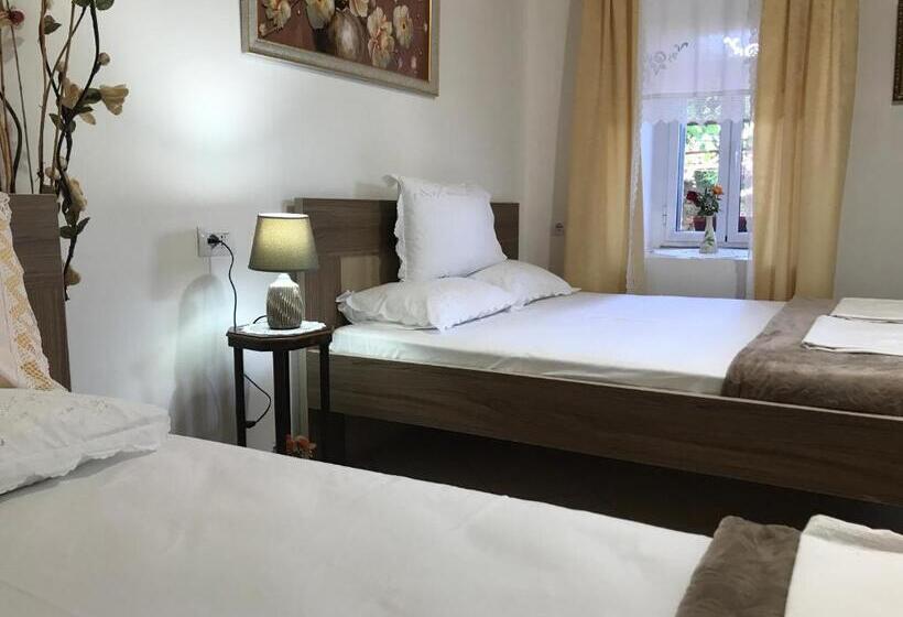 Трехместный Номер Комфорт, The Mosaic House Shtepia Me Mozaik