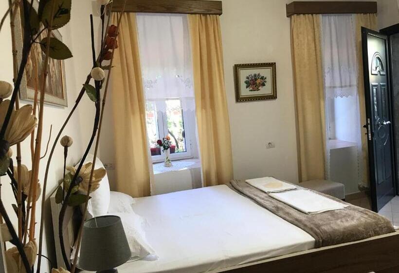Трехместный Номер Комфорт, The Mosaic House   Shtepia Me Mozaik