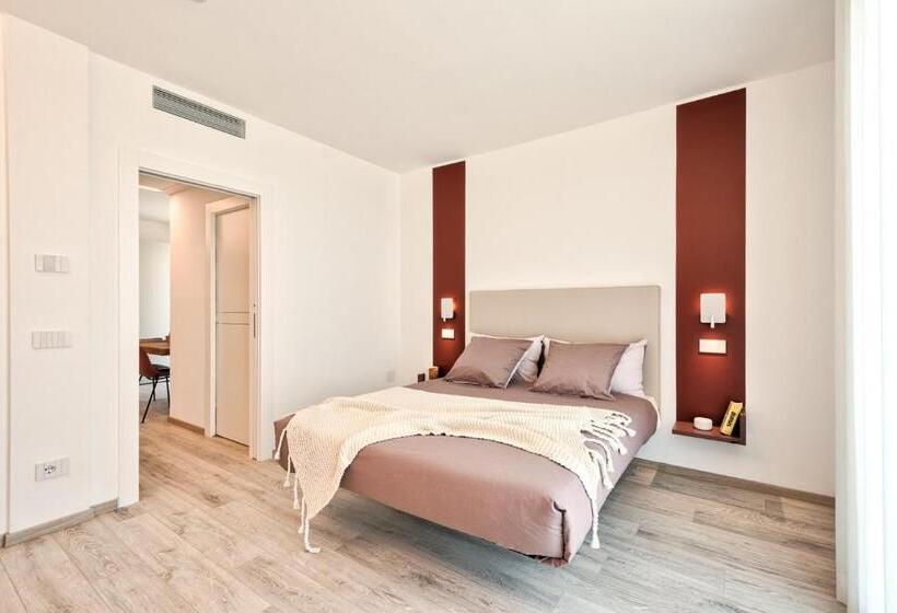 Suíte com Hidromassagem, Albamarina Residence