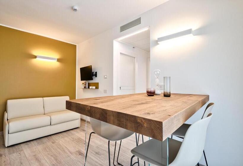 Suíte com Hidromassagem, Albamarina Residence
