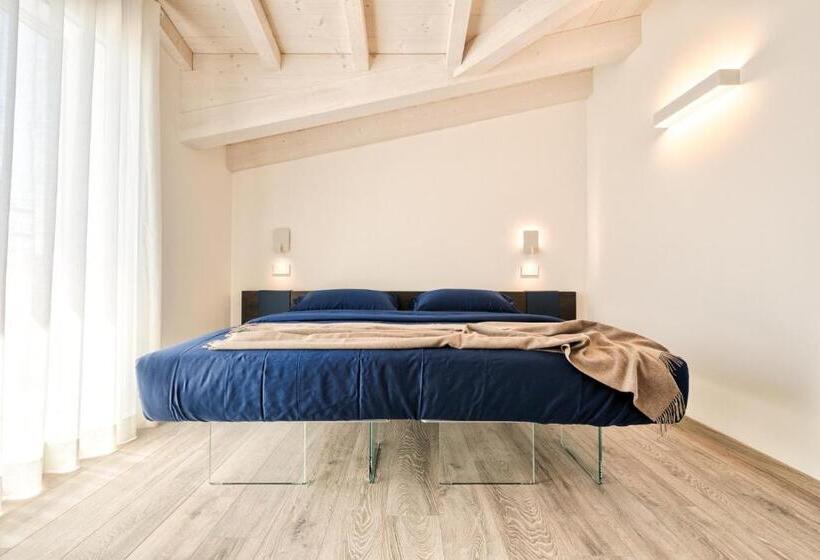 １ベッドルームドゥプレックスアパートメント, Albamarina Residence