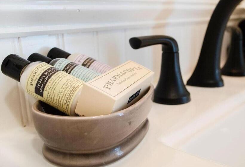 شقة غرفتين, Eldorado Suites