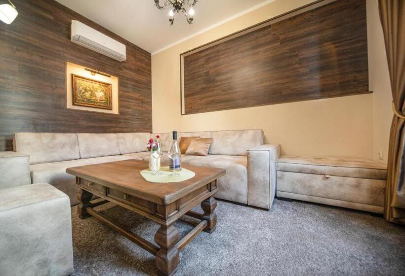 침실 1개 테라스 아파트, Antique Free Private Parking